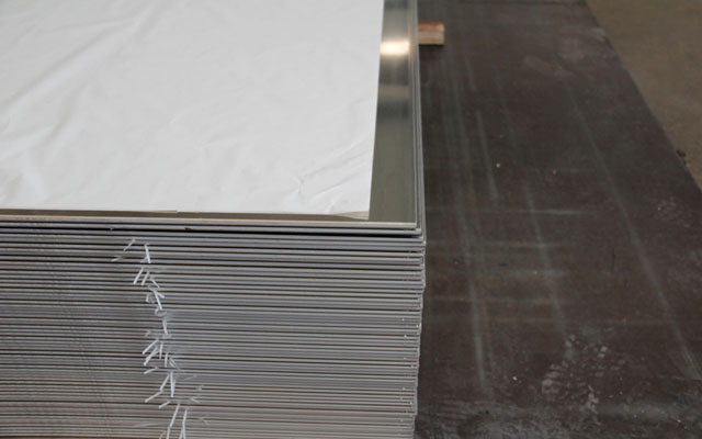 納尼？化妝品上有鋁合金的身影，瓶蓋料鋁板告訴你