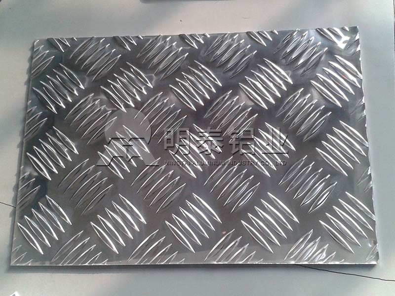 5454花紋鋁板廠家_鋁合金車廂用5454花紋板經久耐