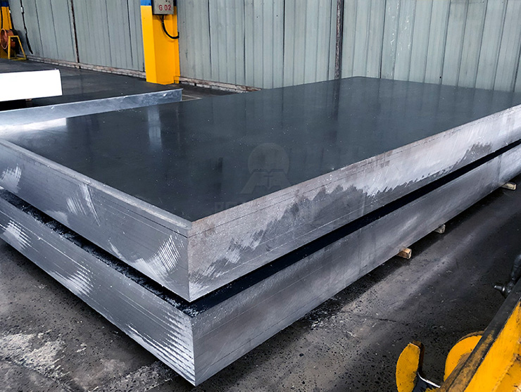 河南汽車用鋁板價格多少錢一噸？汽車輕量化用鋁板貴嗎？