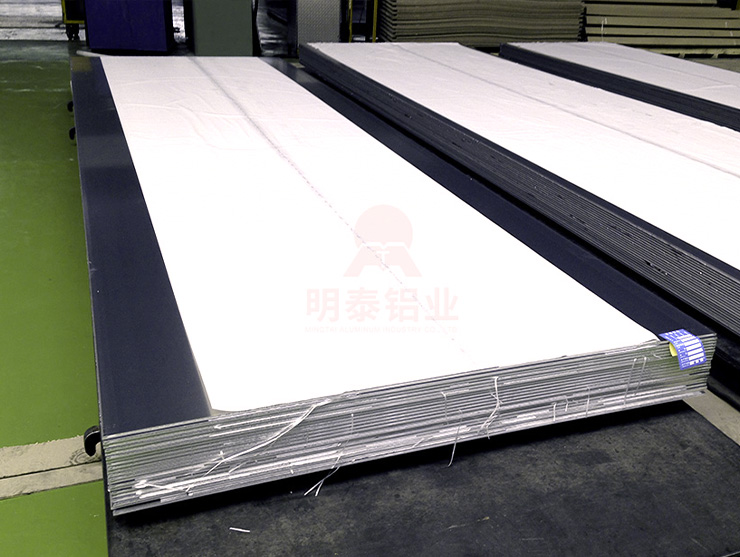 優(yōu)質5052鋁板廠家_強度高塑性好_工業(yè)多領域適用